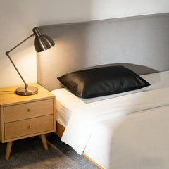 YONWOLD PU Grounding Pillowcase